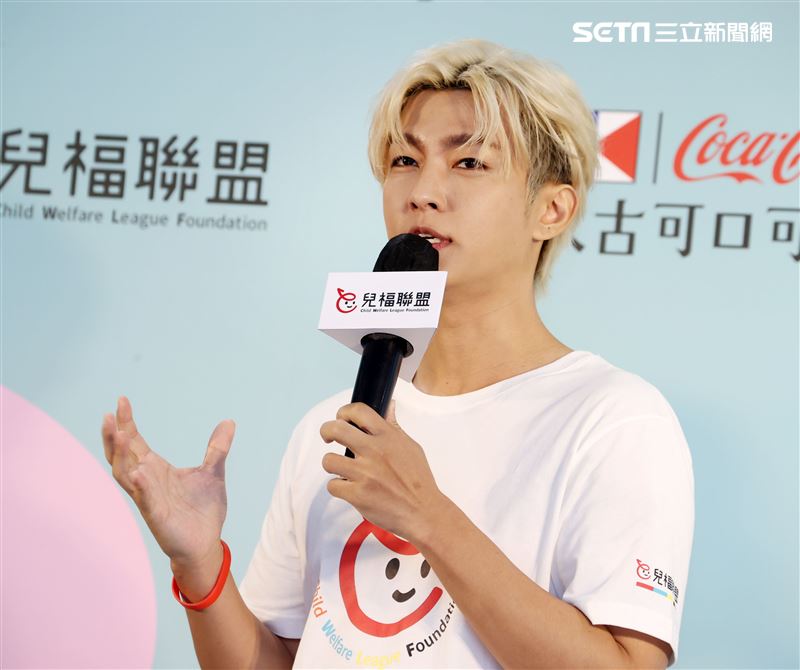 炎亞綸擔任網路霸凌公益大使。（記者邱榮吉/攝影）
