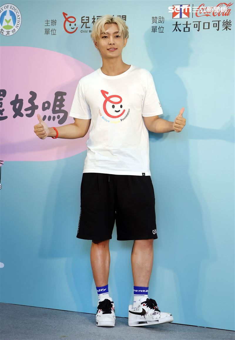 炎亞綸擔任網路霸凌公益大使。（記者邱榮吉/攝影）