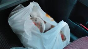 五倍券,肉圓,找錢(翻攝自 爆廢公社二館)