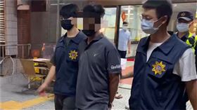 ▲(有馬版)新莊命案，78歲楊姓阿嬤收養20歲李姓男子，李男卻疑似因討錢不成，14刀砍死阿嬤。（圖／翻攝畫面）