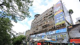 台中老舊閒置大樓  市府助更新立案推動重建台中市都發局15日針對閒置老舊住商大樓都更部分指出，市府已針對閒置大樓較多的中區進行了解，包括千越大樓（圖）、東海大樓、原遠東百貨大樓、金園大樓、民昇大樓等案，均協助成立更新會立案，加速推動重建工作。（台中市政府提供）中央社記者郝雪卿傳真  110年10月15日