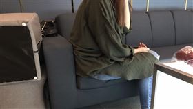 台北市酒店幹部透露，八大行業停業超過5個月，有同業做資源回收維生。 記者李依璇攝影