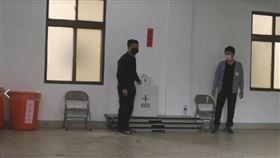 顏寬恆投票（圖／翻攝畫面）