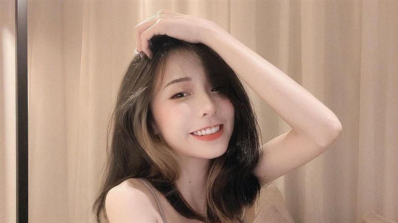 閃亮亮超甜一笑　萬人暴動：戀愛啦
