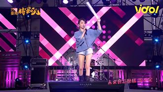 罹癌後首開唱　朱俐靜辣腿現身掀暴動