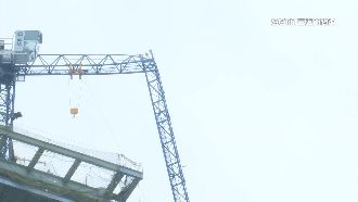 天車吊臂被震彎！新北開罰建商9萬元