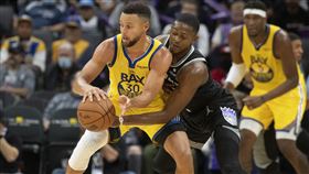 柯瑞拿下27分，幫助勇士以119比107擊敗國王。（圖／美聯社／達志影像）