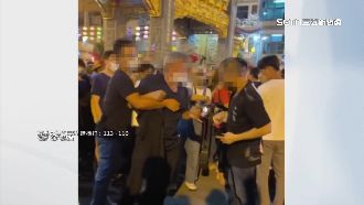 趁迎王對人妻伸鹹豬手　色男遭夫痛毆