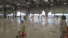 姜冠宇醫師貼出現場照片表示，他覺得人真的就是大頭症！（圖／翻攝自姜冠宇醫師 Pro'spect粉專）