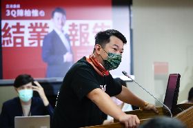 陳柏惟立院委員會發表結業報告