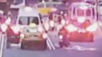 行車爆衝突！運將揮螺絲起子追外送員