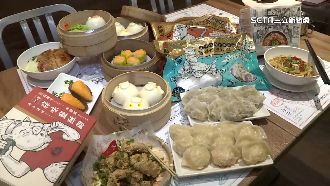 阿緯港點改賣水餃　挺過疫情賣進電商