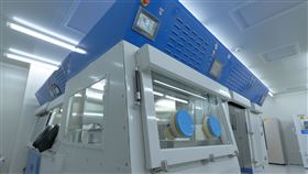 工研院今日宣布開發出創新「細胞自動化生產系統」，為國內首座結合細胞培養、品質檢測等完整功能的自動化系統。（圖／工研院提供）