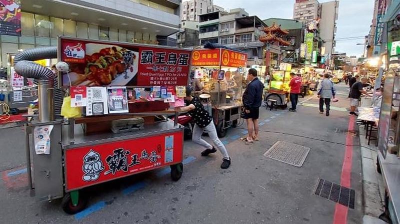 萬聖節變裝！艋舺夜市今晚可抵50元