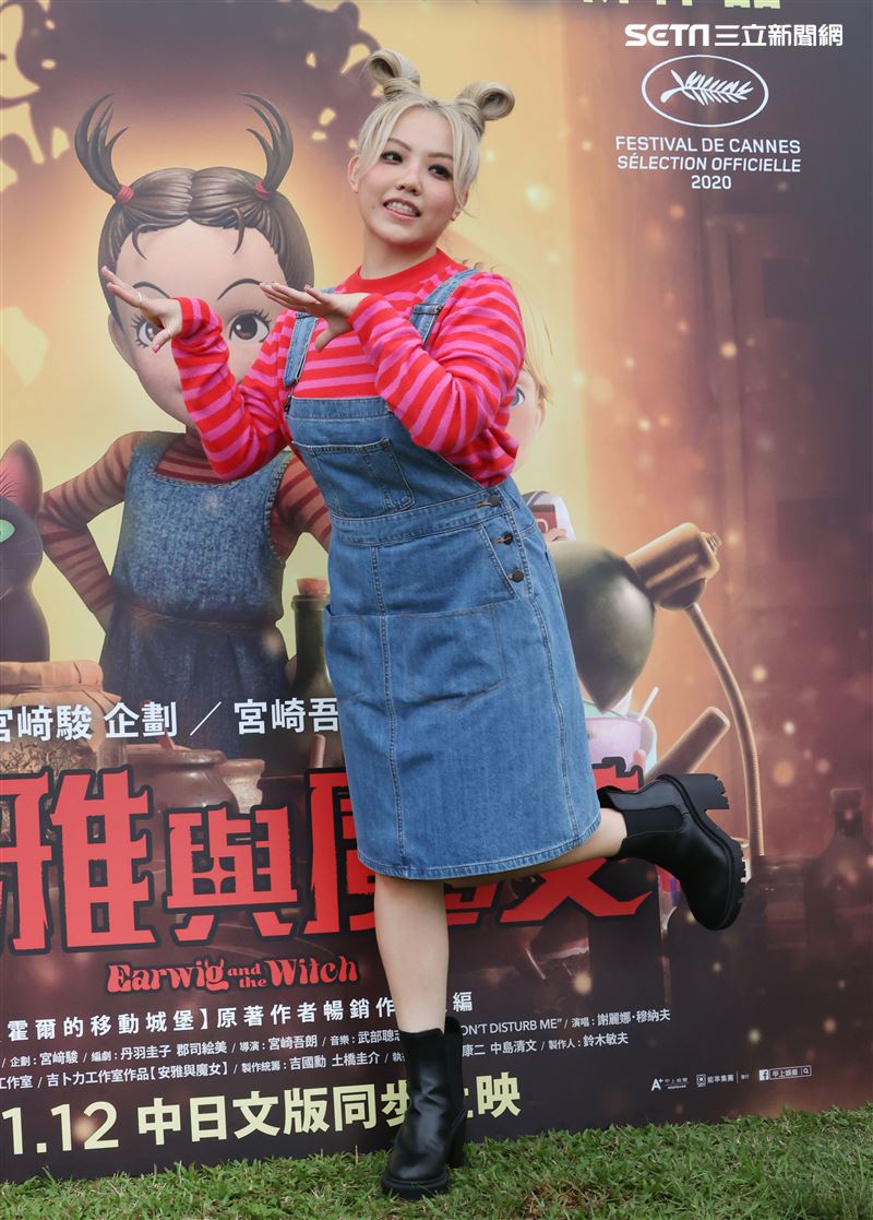 歌手安那ANNA出席「安娜與魔女」萬聖節特別活動。（記者邱榮吉/攝影）