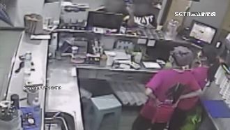 口罩沒戴好還PO文討拍　遭店家打臉