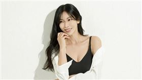 金素妍。（圖／翻攝自slim9.official IG）