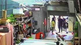 女嬰,受虐,致死,保母,私刑