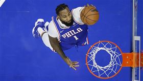 ▲卓蒙德（Andre Drummond）本季轉戰76人，2日首度先發上陣攻下14分15籃板。（圖／美聯社／達志影像）