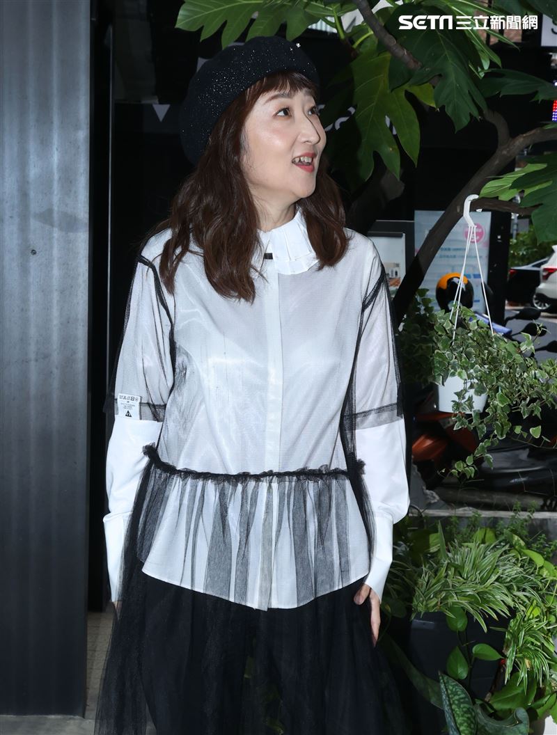 女子二重唱芝麻龍眼「芝麻」陳艾玲專訪。（記者邱榮吉/攝影）