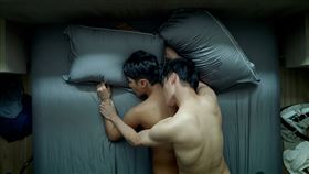 《金錢男孩MONEYBOYS》柯震東、黃鐙輝。（圖／可樂電影提供）