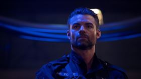 《異星隕落》丹尼爾吉爾斯（Daniel Gillies）。（圖／車庫娛樂提供）