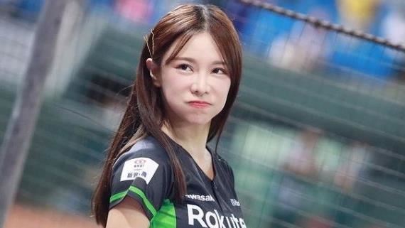 女神唱跳辣洩福利　美胸狂晃震暈萬網