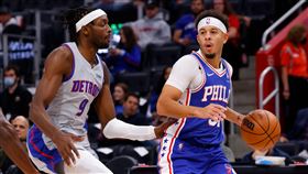 ▲柯瑞弟（Seth Curry）飆進4顆三分球，攻下全隊最高23分。（圖／路透社／達志影像）