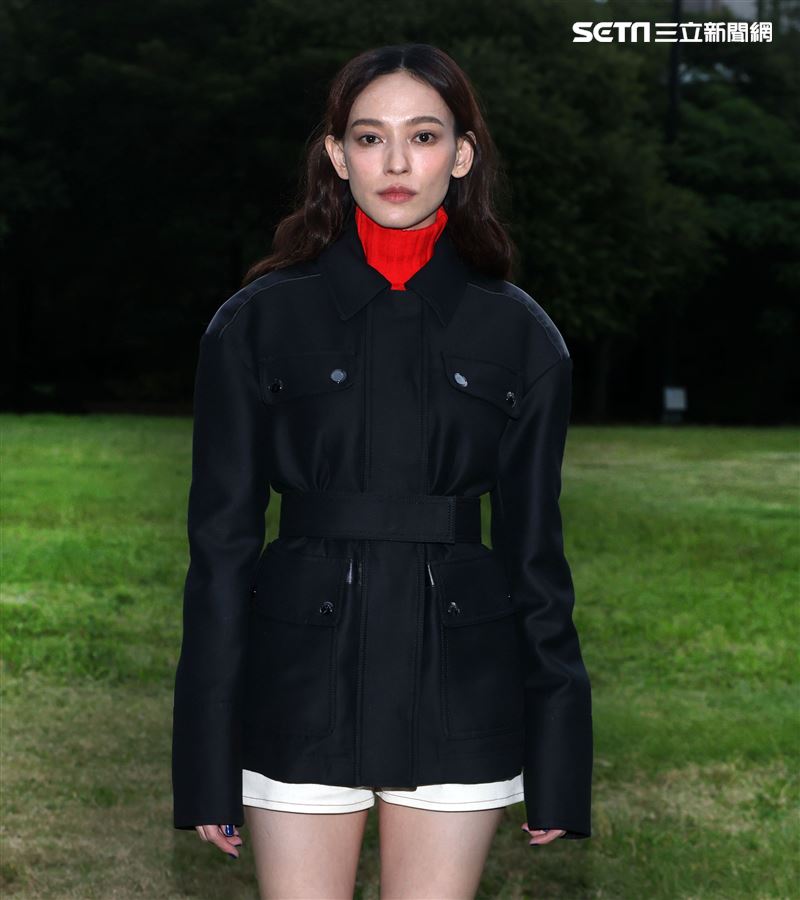 姚以緹「比悲傷」三立新聞網專訪。（記者邱榮吉/攝影）