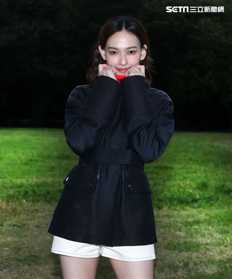 姚以緹「比悲傷」三立新聞網專訪。（記者邱榮吉/攝影）