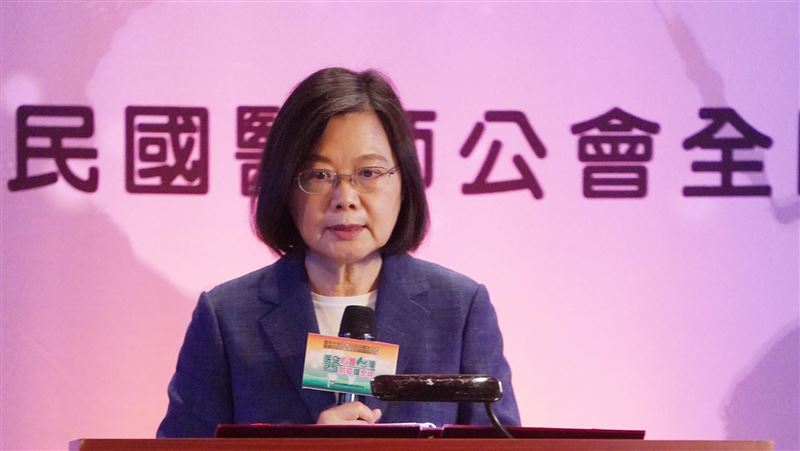 醫師節大會談公投　英：守住台灣未來