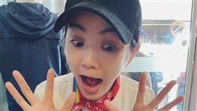 Ella（陳嘉樺）回到屏東老家吃客家粄條/臉書