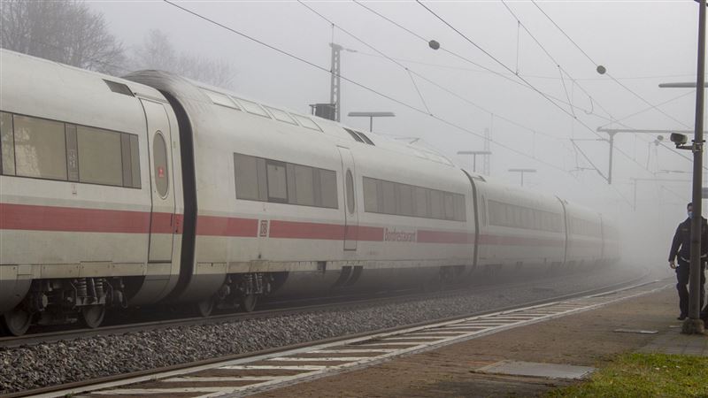 德高速列車驚傳持刀傷人　已多人受傷