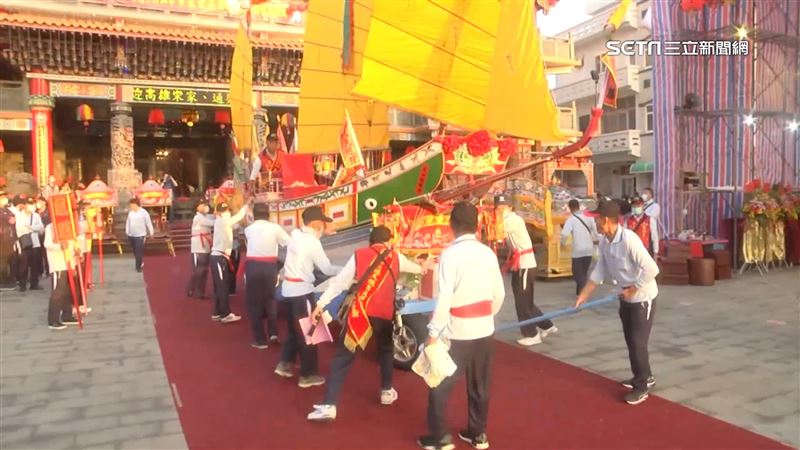 五府千歲返回天庭　澎湖龍德宮送王
