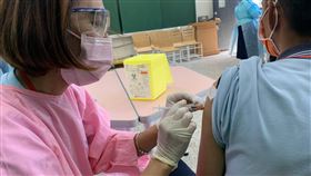 打疫苗(門諾醫院)