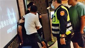 通緝,酒駕,親友團,壓制