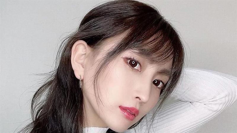 國民情婦炸誘惑雪乳　8萬老司機朝聖