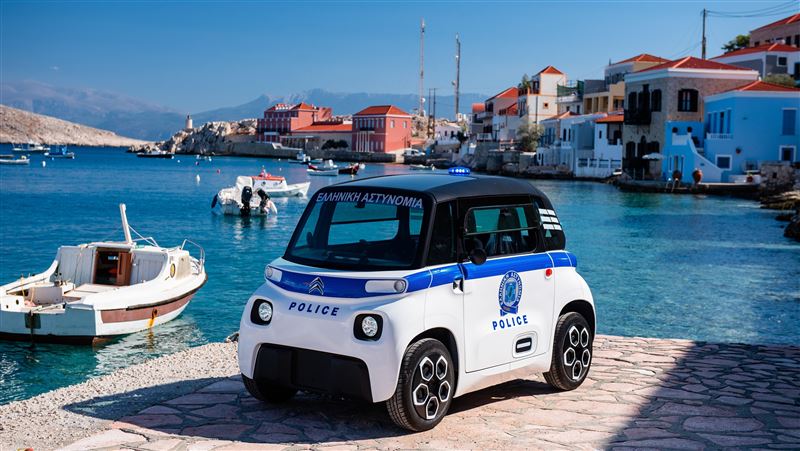 全球速度最慢？希臘警隊入手迷你警車