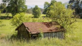 １６：９
稻草屋，茅草屋，老房子，廢棄住宅，破屋（示意圖／翻攝自Pixabay）
