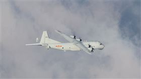 運8反潛（同型機）、共機（圖／國防部提供）