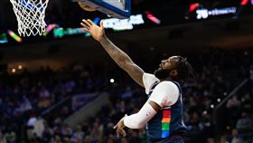 ▲卓蒙德（Andre Drummond）連2場抓下20顆以上籃板。（圖／路透社／達志影像）