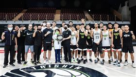 ▲台中市長盧秀燕到夢想家主場鼓勵球員。（圖／福爾摩沙台新夢想家球團提供）