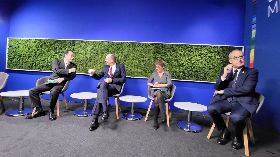 國合會參與歐銀活動  瑞士總統同框