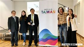 攝影師宋隆泉於史塔西博物館展出其作品／讀者授權提供