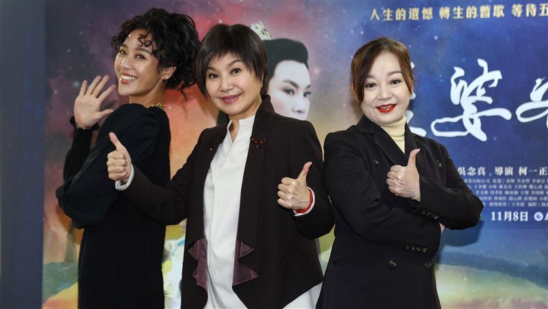 腹脹如5月孕肚　61歲女星腸胃爛光