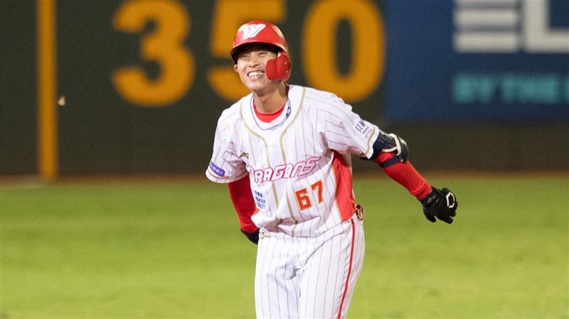 吳東融當2次英雄奪勝　猛獅停在M4
