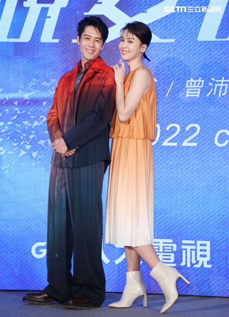胡宇威、曾沛慈出席「親愛的亞當」參加「TCCF創意內容大會」。（記者邱榮吉/攝影）