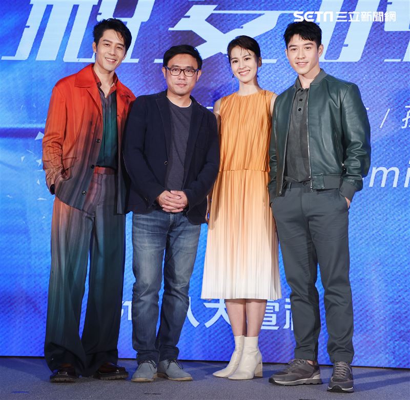 戲劇「親愛的亞當」導演廖士涵演員胡宇威、曾沛慈、吳岳擎出席參加「TCCF創意內容大會」。（記者邱榮吉/攝影）