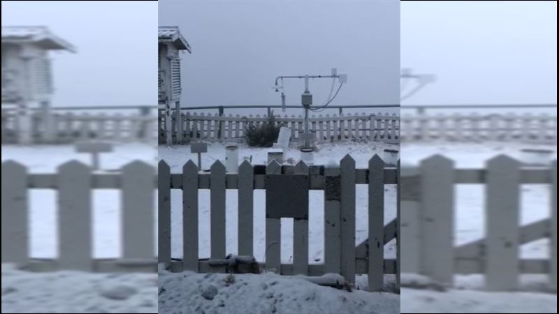 玉山下雪了　積雪已達2公分