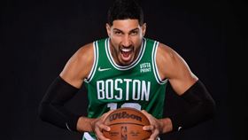 NBA球星坎特（Enes Kanter）（圖／翻攝自Enes Kanter臉書）